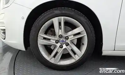 Volvo S60 2015 2.0 гидро в Москве № 1913232, миниатюра 5