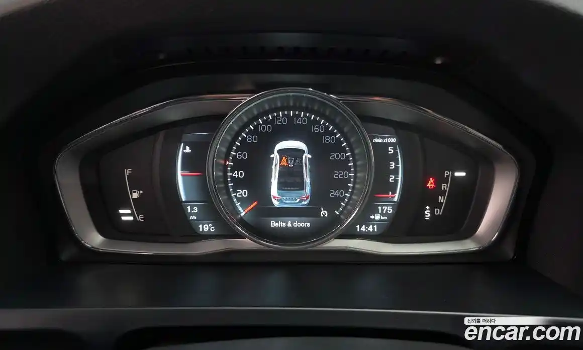 Volvo S60 2015 2.0 гидро в Москве № 1913232, фото 8