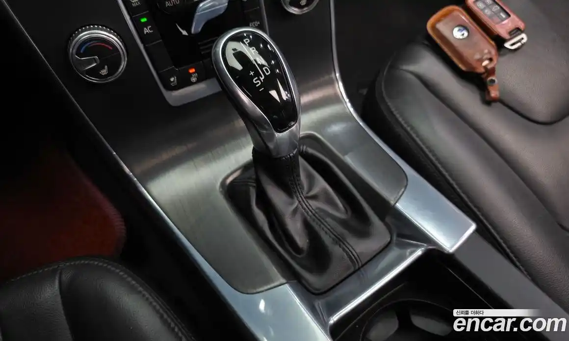 Volvo S60 2015 2.0 гидро в Москве № 1913232, фото 9