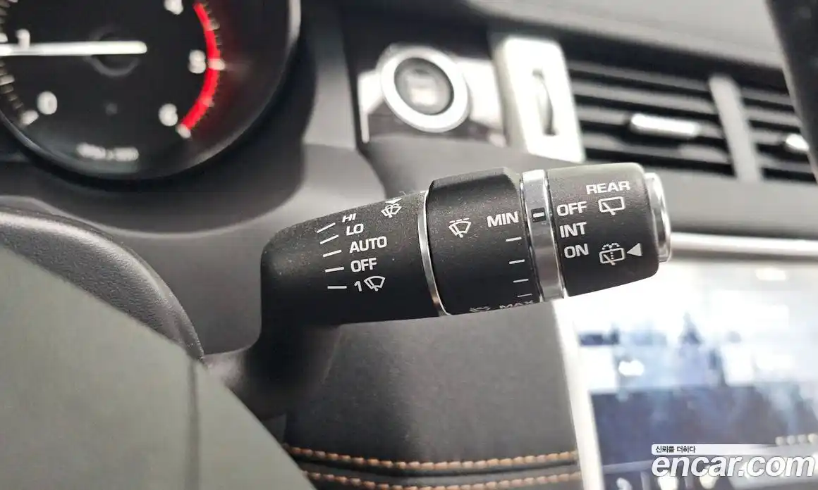 Land Rover Range-Rover Evoque 2019 2.0 гидро в Москве № 1914998, фото 29