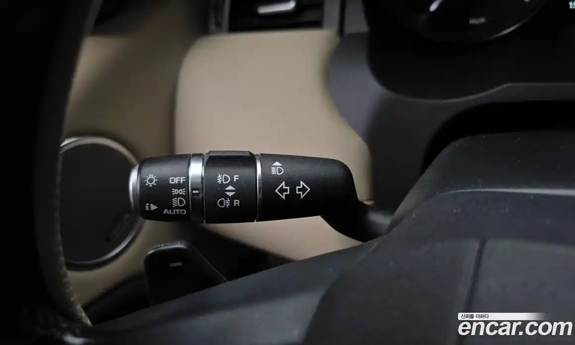 Land Rover Range-Rover Evoque 2018 2.0 гидро в Москве № 1915181, фото 18
