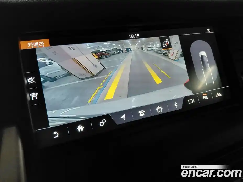 Land Rover Discovery Sport 2017 2.0 гидро в Москве № 1915354, фото 14