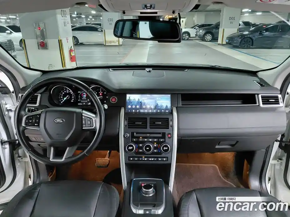Land Rover Discovery Sport 2017 2.0 гидро в Москве № 1915354, фото 7