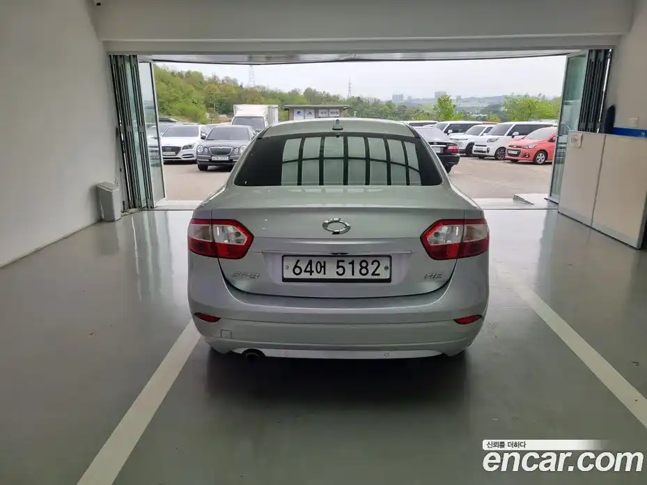 Renault SM3 2014 1.6 гидро в Москве № 1915387, фото 4