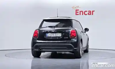 Mini Cooper 2023 1.5 гидро в Москве № 1915613, миниатюра 4