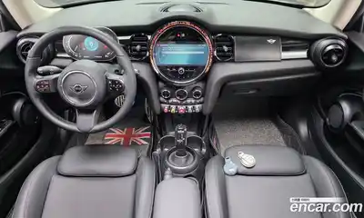 Mini Cooper 2023 1.5 гидро в Москве № 1915613, миниатюра 7