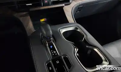Lexus LM 2025 2.4 гидро в Москве № 1916974, миниатюра 12