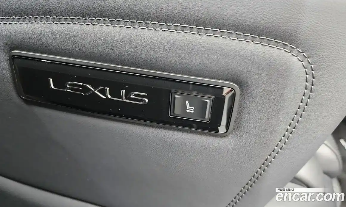 Lexus LM 2025 2.4 гидро в Москве № 1916974, фото 25