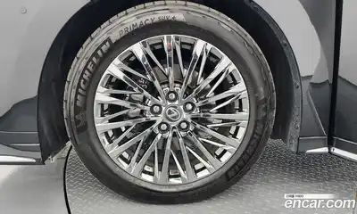 Lexus LM 2025 2.4 гидро в Москве № 1916974, миниатюра 5
