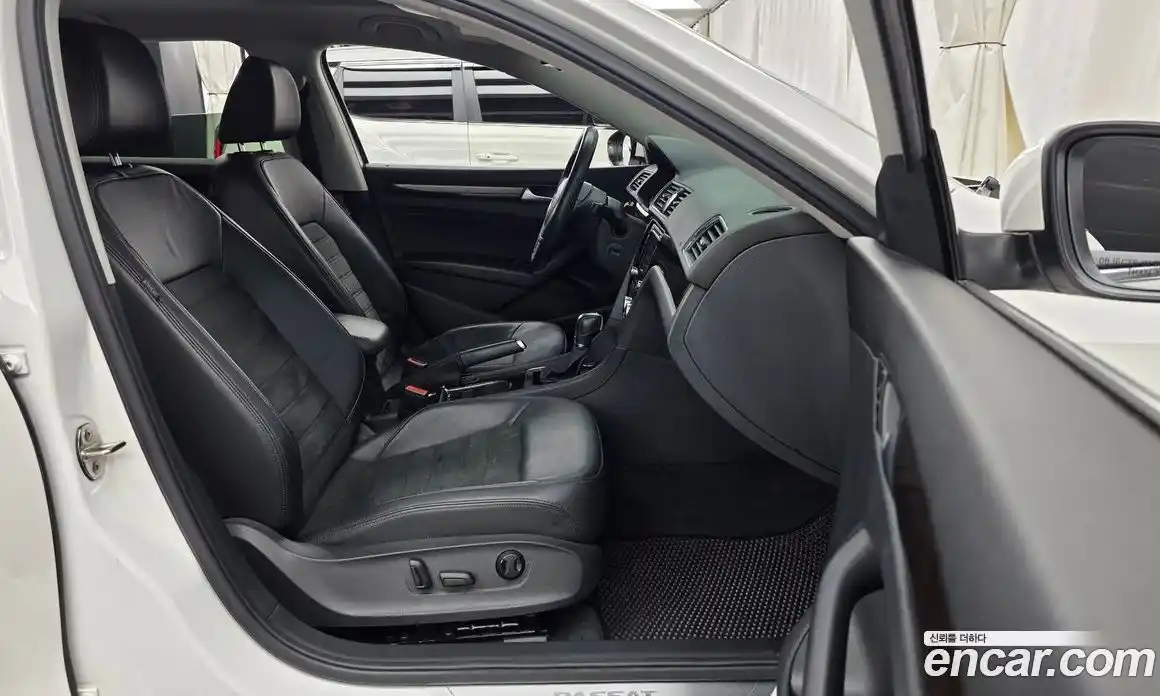 Volkswagen Passat 2015 2.0 гидро в Москве № 1917571, фото 11