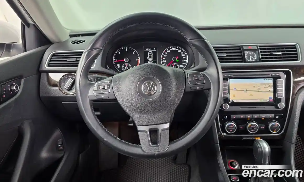 Volkswagen Passat 2015 2.0 гидро в Москве № 1917571, фото 13