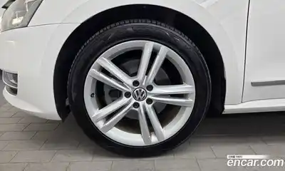 Volkswagen Passat 2015 2.0 гидро в Москве № 1917571, миниатюра 5