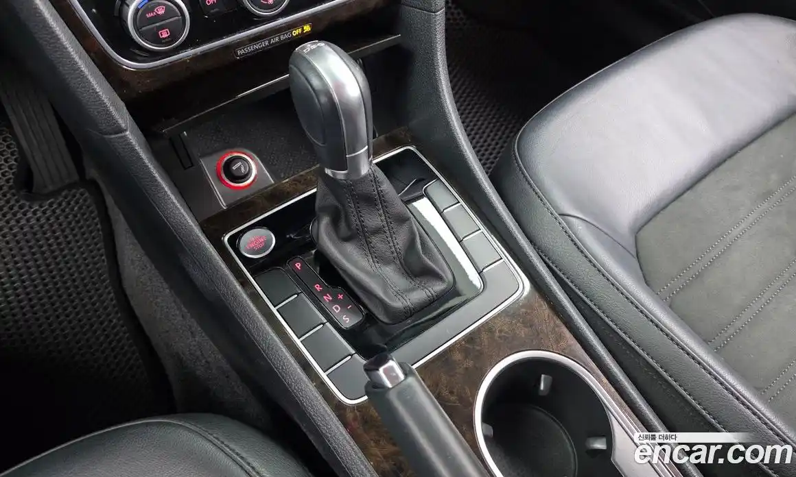 Volkswagen Passat 2015 2.0 гидро в Москве № 1917571, фото 9