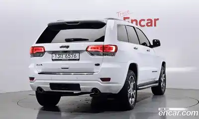 Jeep Cherokee 2019 3.6 гидро в Москве № 1919265, миниатюра 2