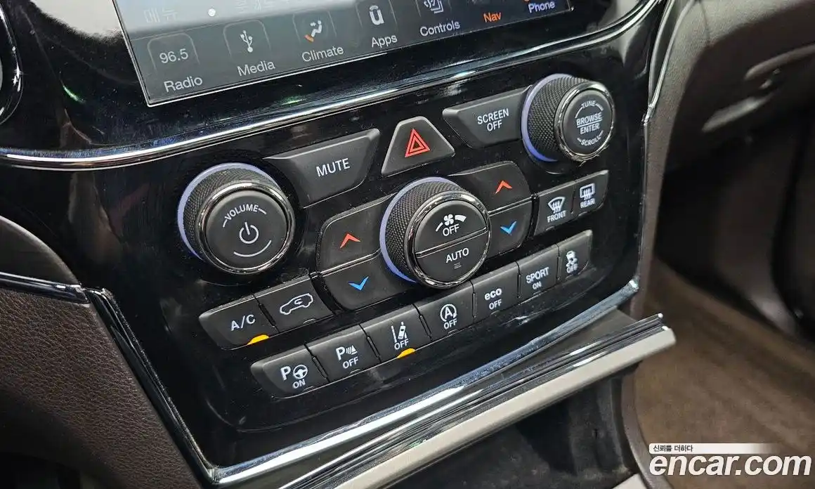Jeep Cherokee 2019 3.6 гидро в Москве № 1919265, фото 23