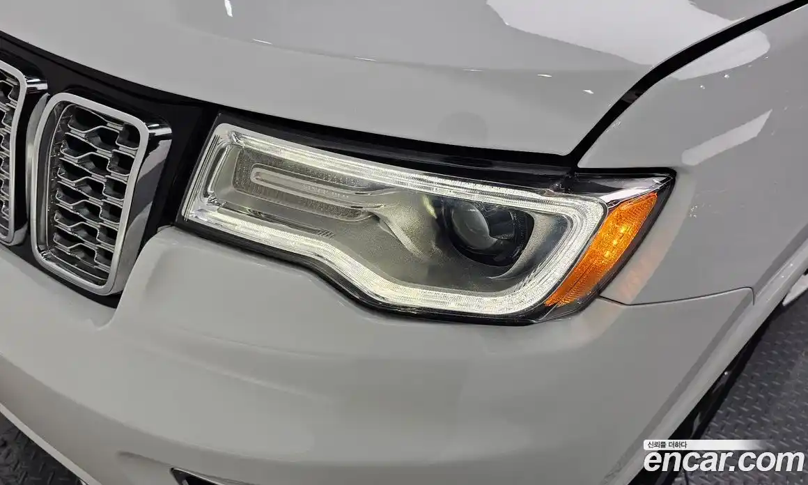 Jeep Cherokee 2019 3.6 гидро в Москве № 1919265, фото 8