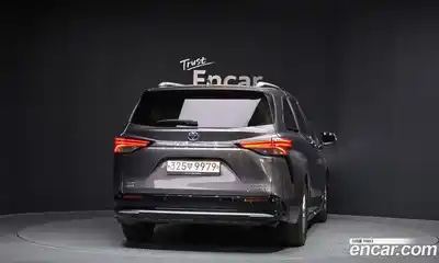 Toyota Sienna 2021 2.5 гидро в Москве № 1919567, миниатюра 4