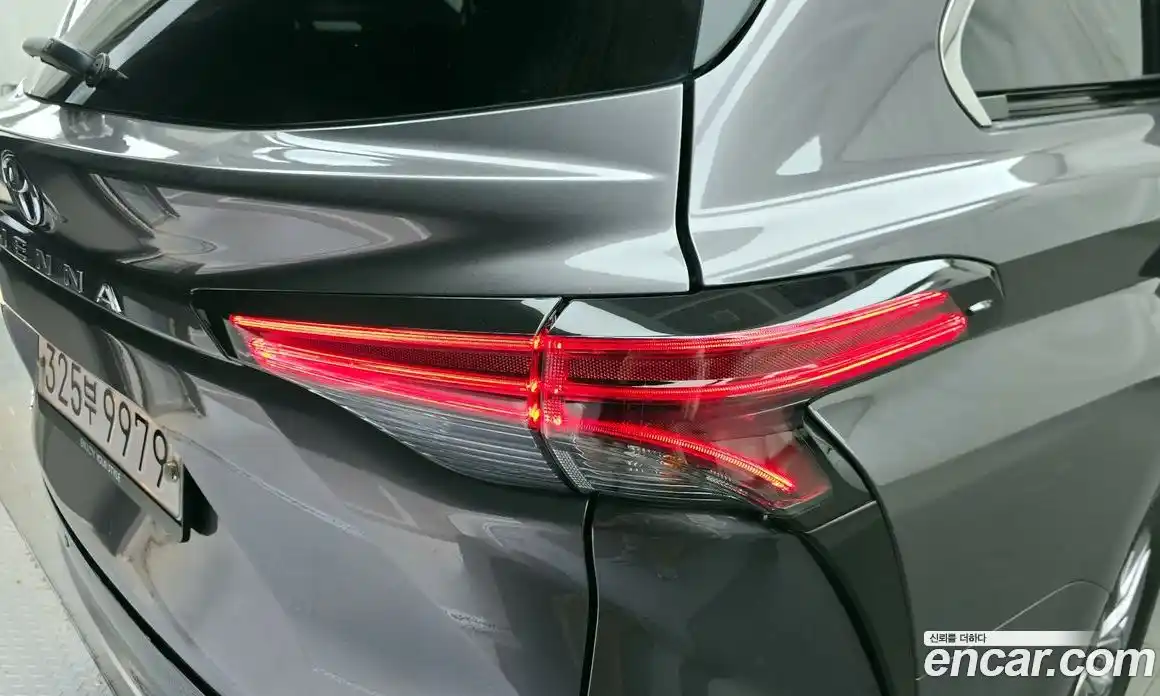 Toyota Sienna 2021 2.5 гидро в Москве № 1919567, фото 9
