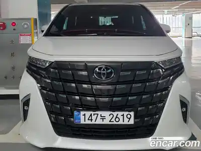 Toyota Alphard, 2025