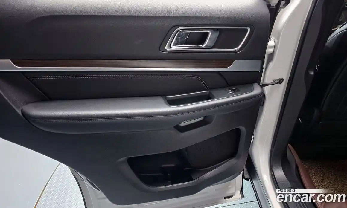 Ford Explorer 2017 2.3 гидро в Москве № 1920199, фото 15