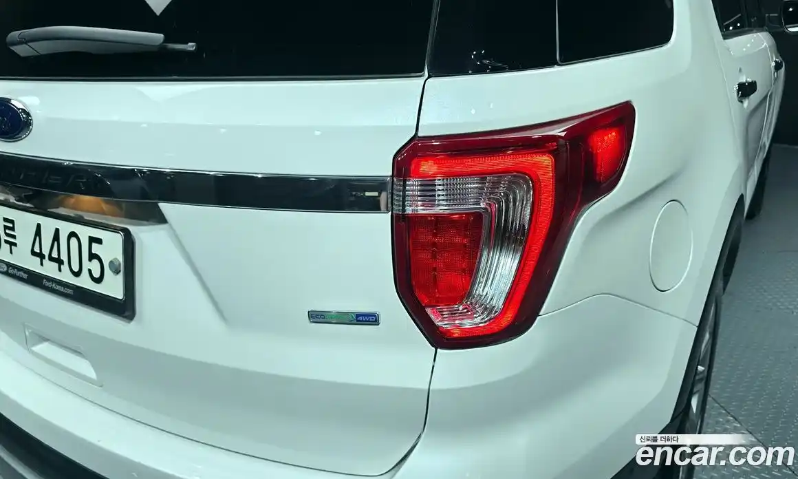 Ford Explorer 2017 2.3 гидро в Москве № 1920199, фото 9