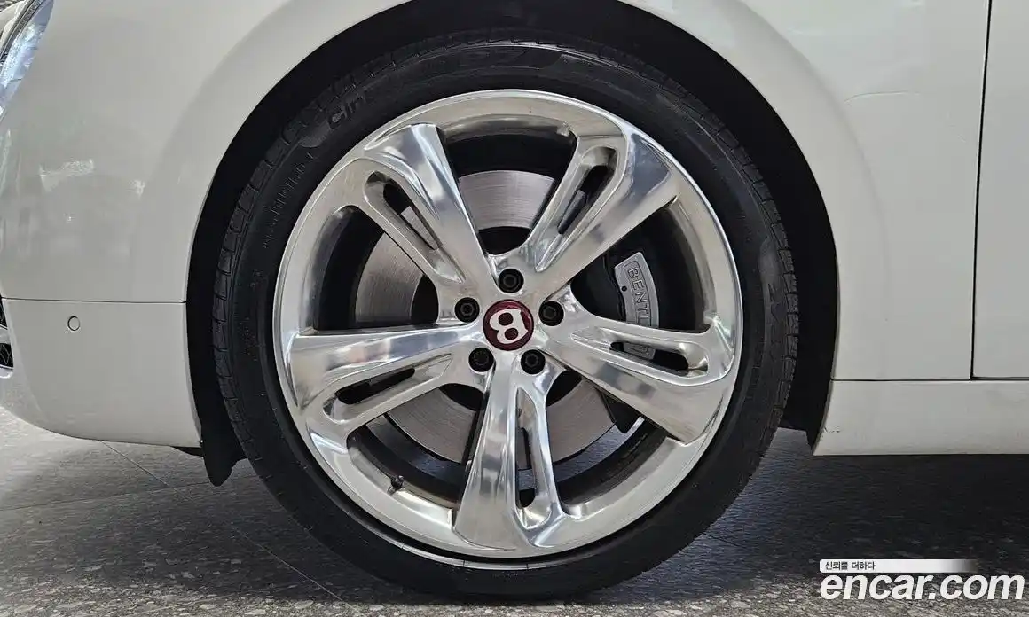 Bentley Flying Spur 2017 4.0 гидро, фото 5