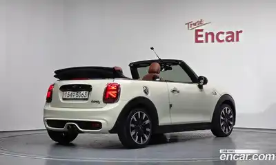 Mini Cooper Convertible 2018 2.0 гидро в Москве № 198400, миниатюра 2