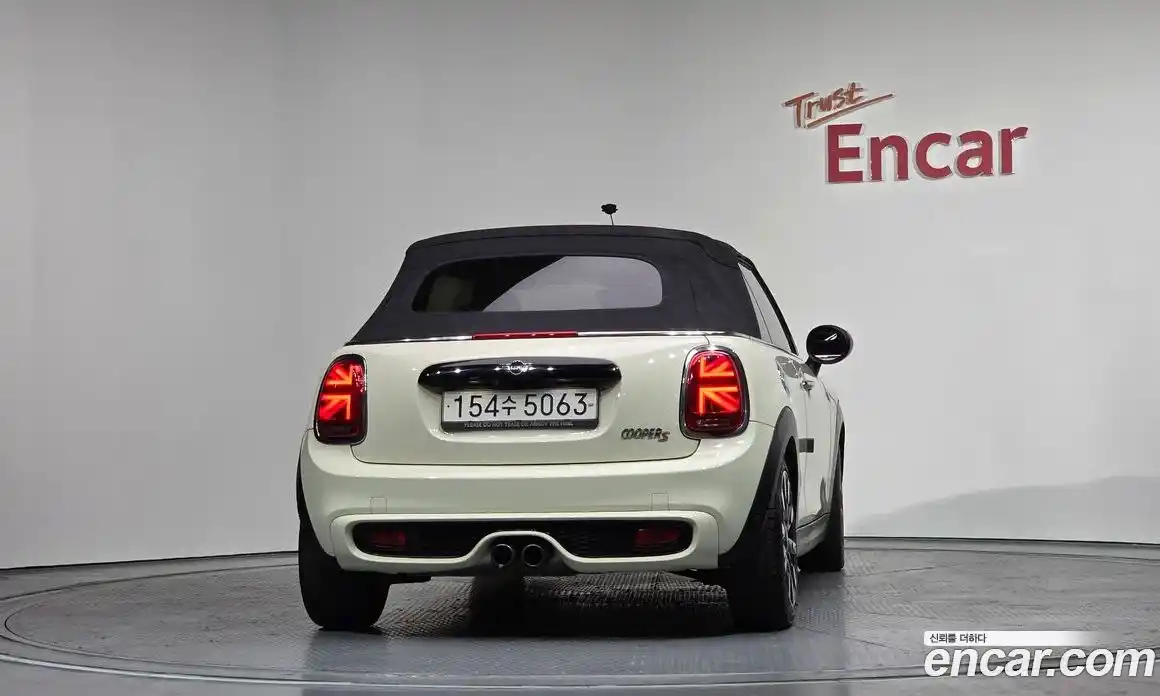 Mini Cooper Convertible 2018 2.0 гидро в Москве № 198400, фото 4
