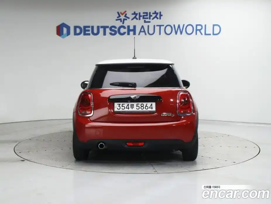Mini Cooper 2017 1.5 гидро в Москве № 228082, фото 4