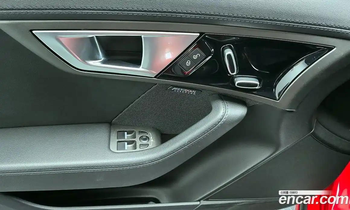 Jaguar F-Type 2015 3.0 механика в Москве № 256047, фото 16