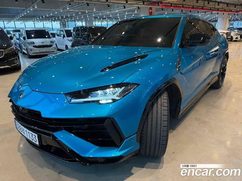 Lamborghini Urus 2024 4.0 гидро, фото 2