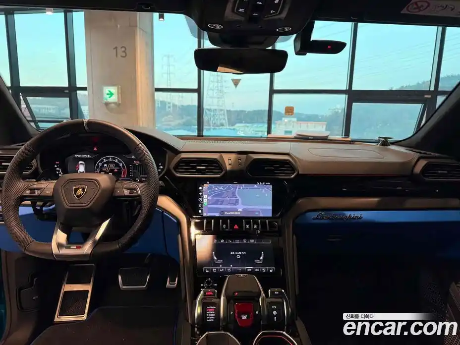 Lamborghini Urus 2024 4.0 гидро, фото 10