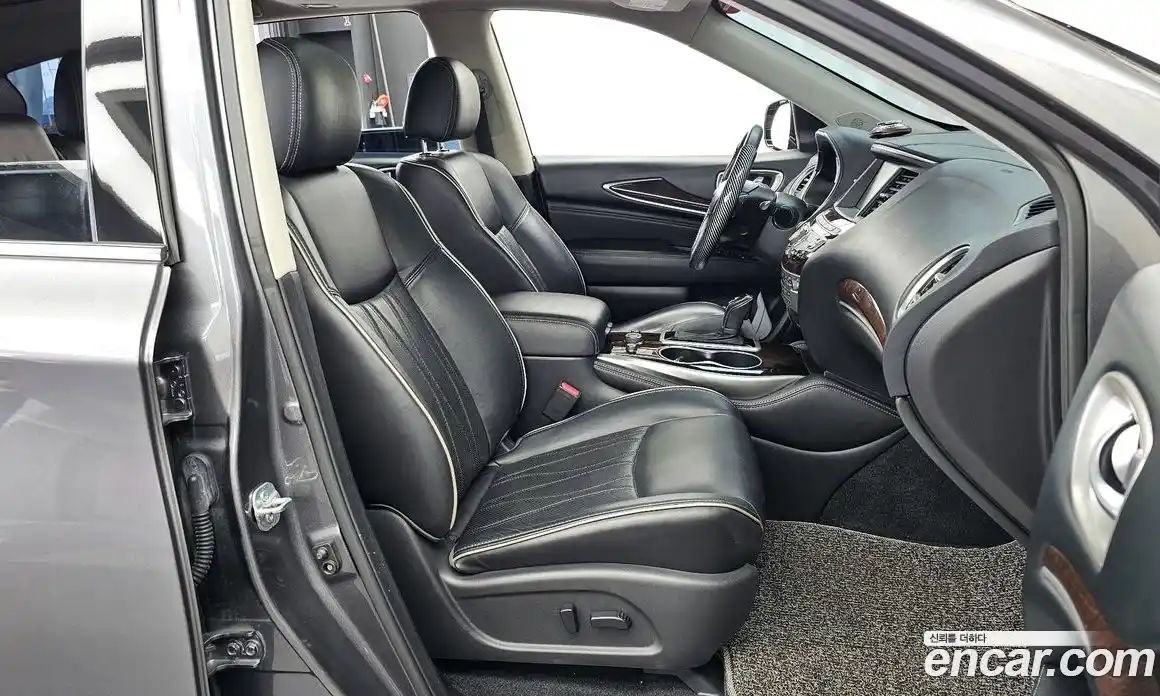 Infiniti QX60 2017 3.5 гидро в Москве № 331640, фото 11