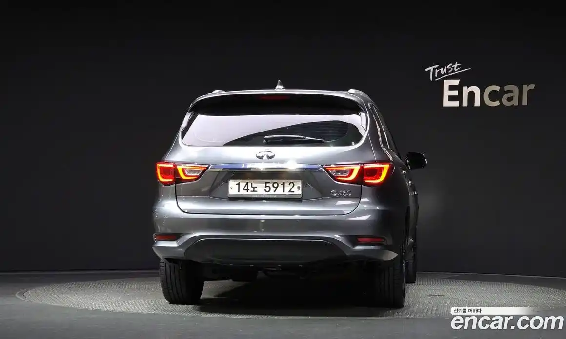 Infiniti QX60 2017 3.5 гидро в Москве № 331640, фото 4