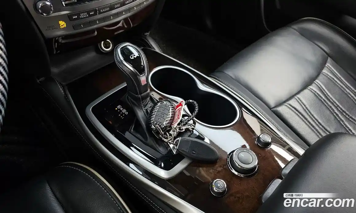 Infiniti QX60 2017 3.5 гидро в Москве № 331640, фото 9