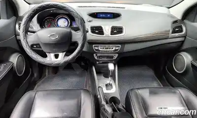 Renault SM3 2014 1.6 гидро в Москве № 102418, миниатюра 7