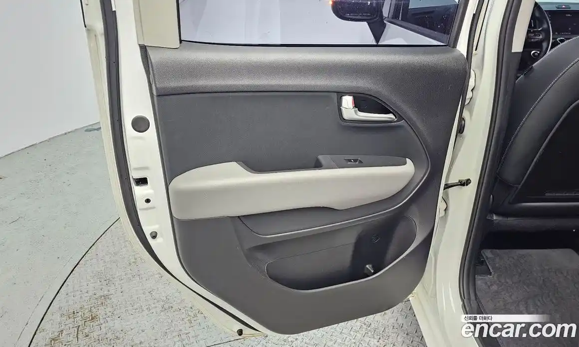 Kia Ray 2023 1.0 гидро, фото 15