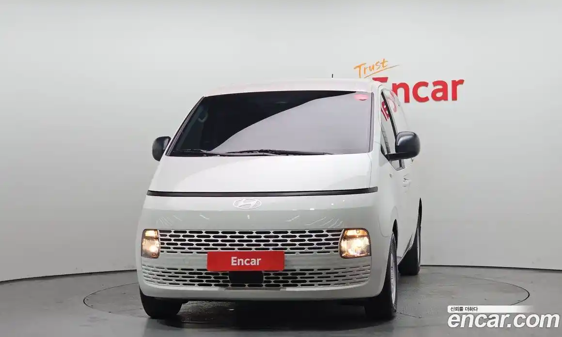 Hyundai Staria 2024 2.2 гидро в Москве № 1317646, фото 3