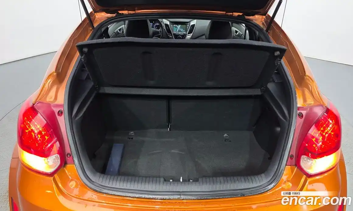 Hyundai Veloster 2012 1.6 гидро в Москве № 1317866, фото 26