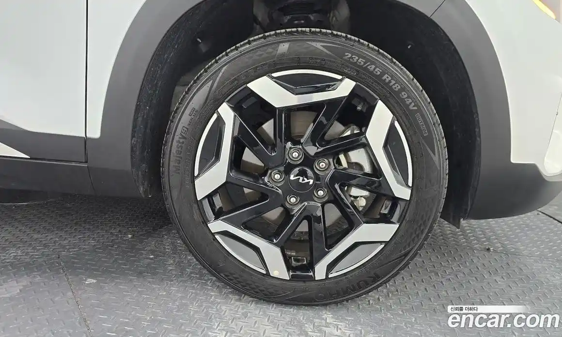 Kia Seltos 2025 1.6 гидро в Москве № 1342607, фото 6