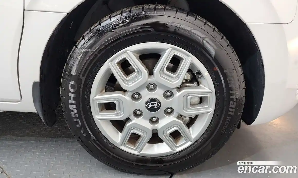 Hyundai Staria 2025 2.2 гидро в Москве № 1416953, фото 7
