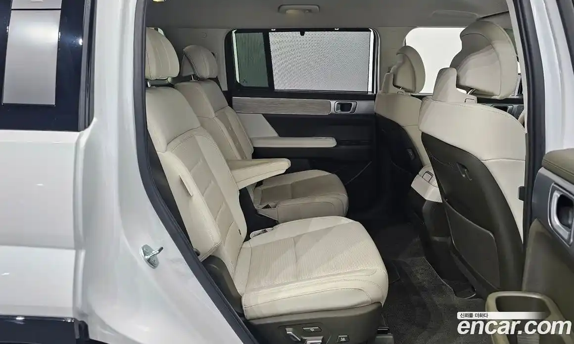 Hyundai Santa Fe 2024 1.6 гидро в Москве № 1417018, фото 18