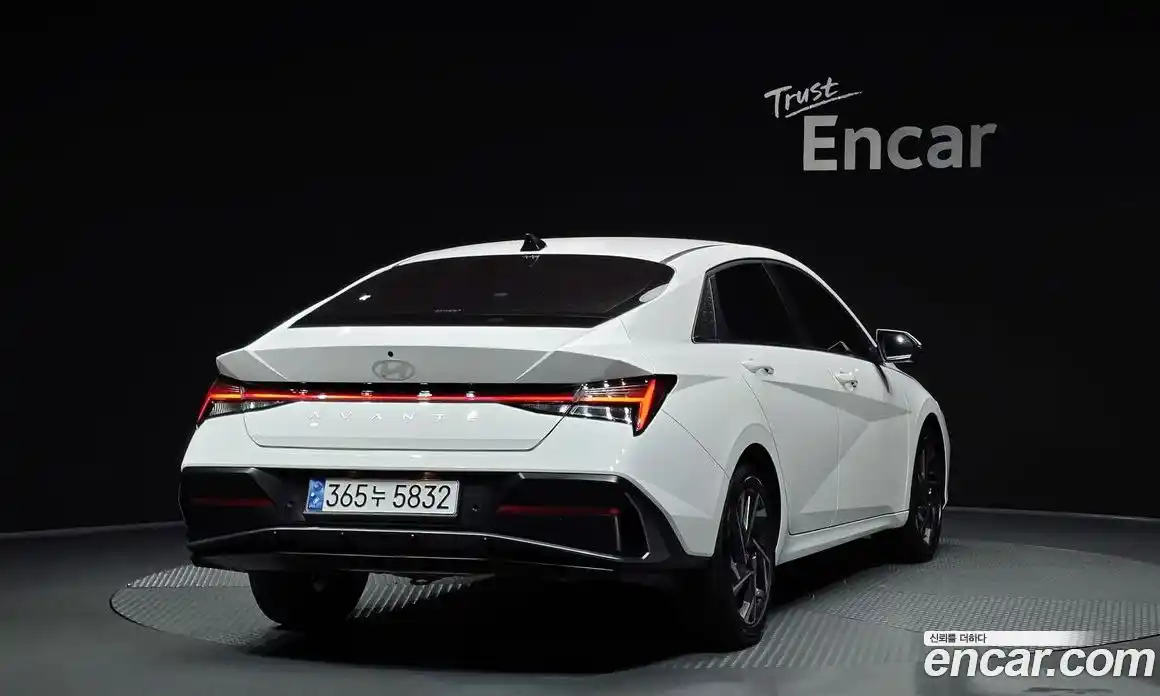 Hyundai Avante 2024 1.6 гидро в Москве, фото 2