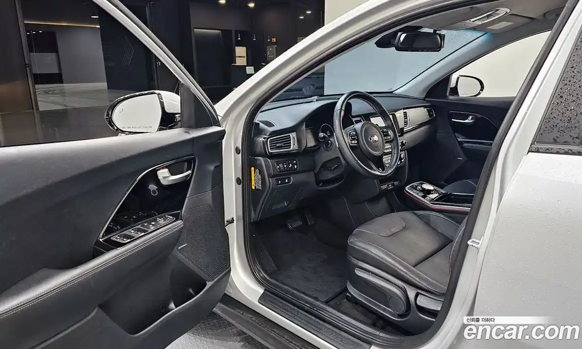 Kia Niro 2021 0.2 гидро в Москве № 1418043, фото 13