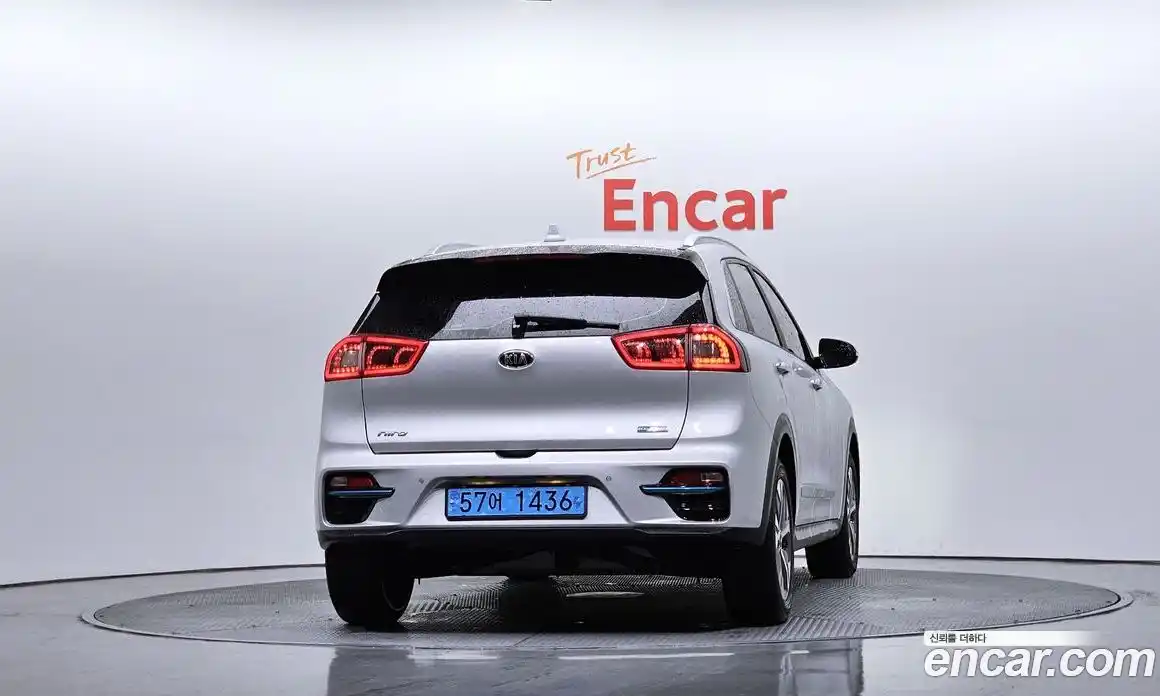 Kia Niro 2021 0.2 гидро в Москве № 1418043, фото 4