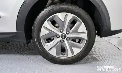 Kia Niro 2021 0.2 гидро в Москве № 1418043, миниатюра 7