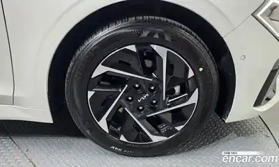 Kia K5 2025 2.0 гидро в Москве № 1537775, миниатюра 7