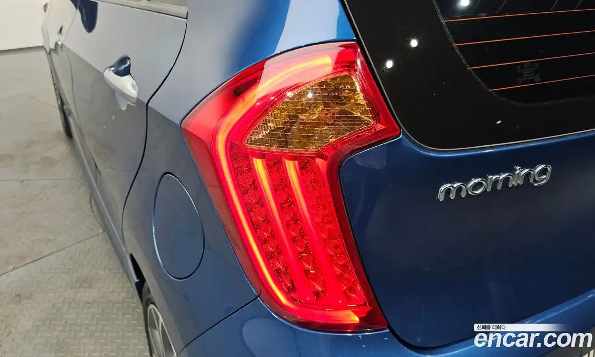 Kia Morning 2015 1.0 гидро в Москве № 1538333, фото 8