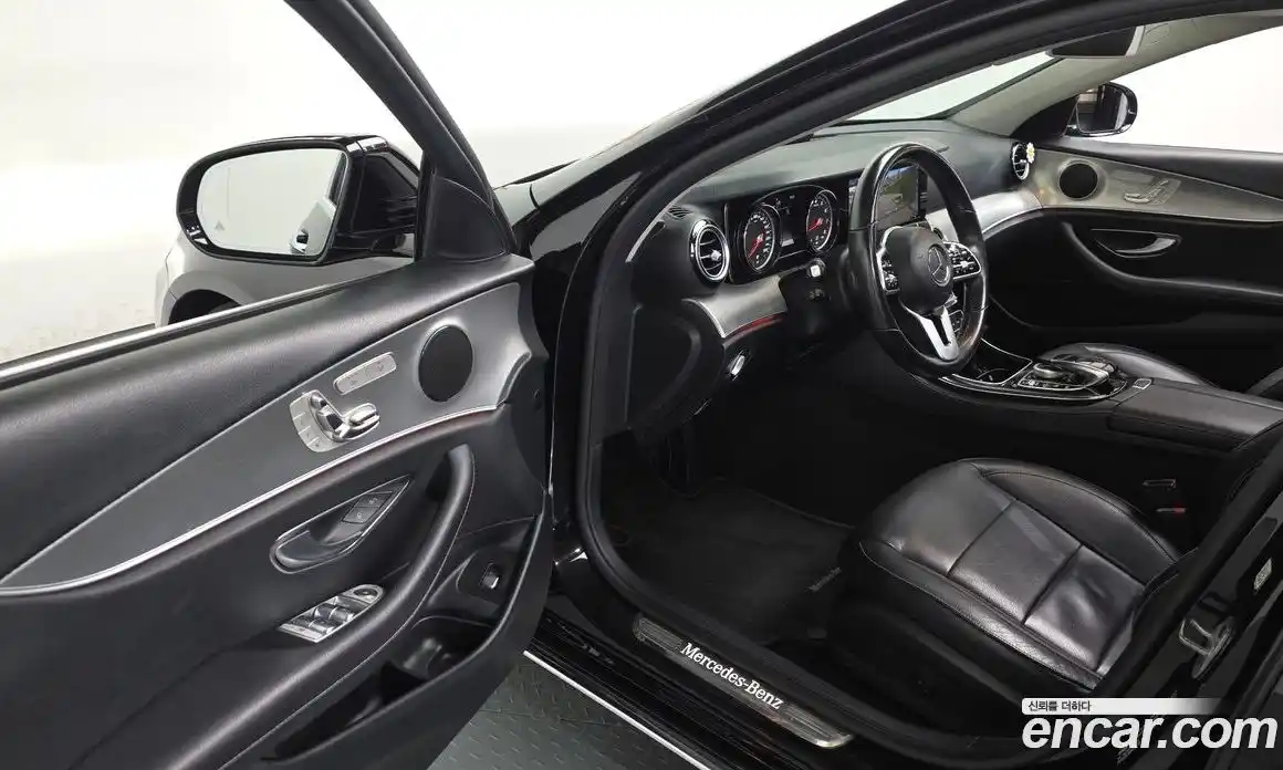 Mercedes-Benz E-Class 2019 2.0 гидро в Москве № 160901, фото 12