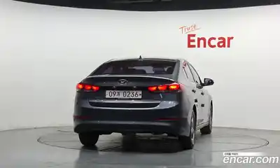Hyundai Avante 2016 1.6 механика в Москве № 1610496, миниатюра 4